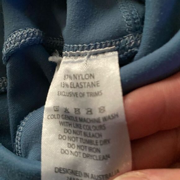 Saski Collection  workout leggings in Periwinkle Blue Small - Picture 6 of 6